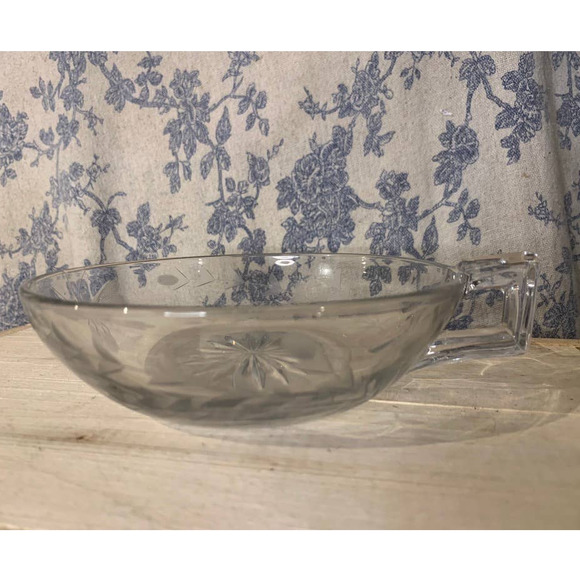 Vintage Etched Glass Butterfly Flowers Nappy Bowl with Handle - Picture 4 of 10